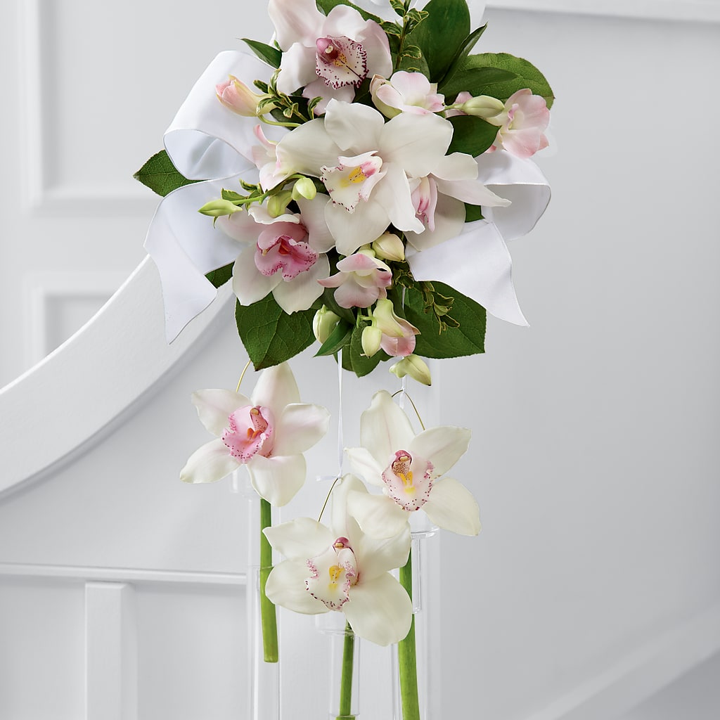 Perfect Entrance Pew Arrangement – Citiflowers, Silver Spring MD