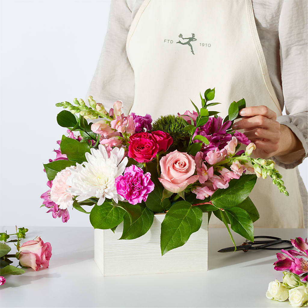 Sweetberry Box – A Florist Original –  Citiflowers, Silver Spring MD