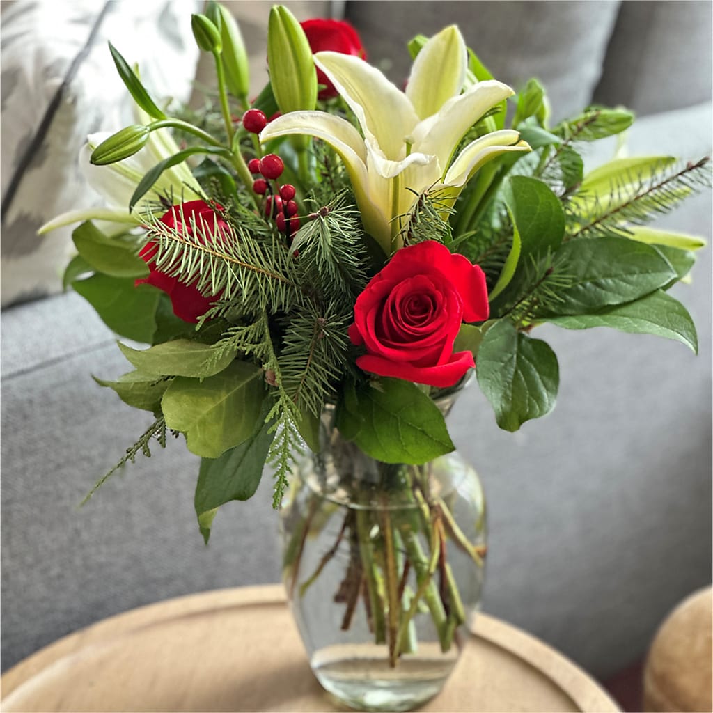 Sparkling Snowflakes Bouquet –  Citiflowers, Silver Spring MD