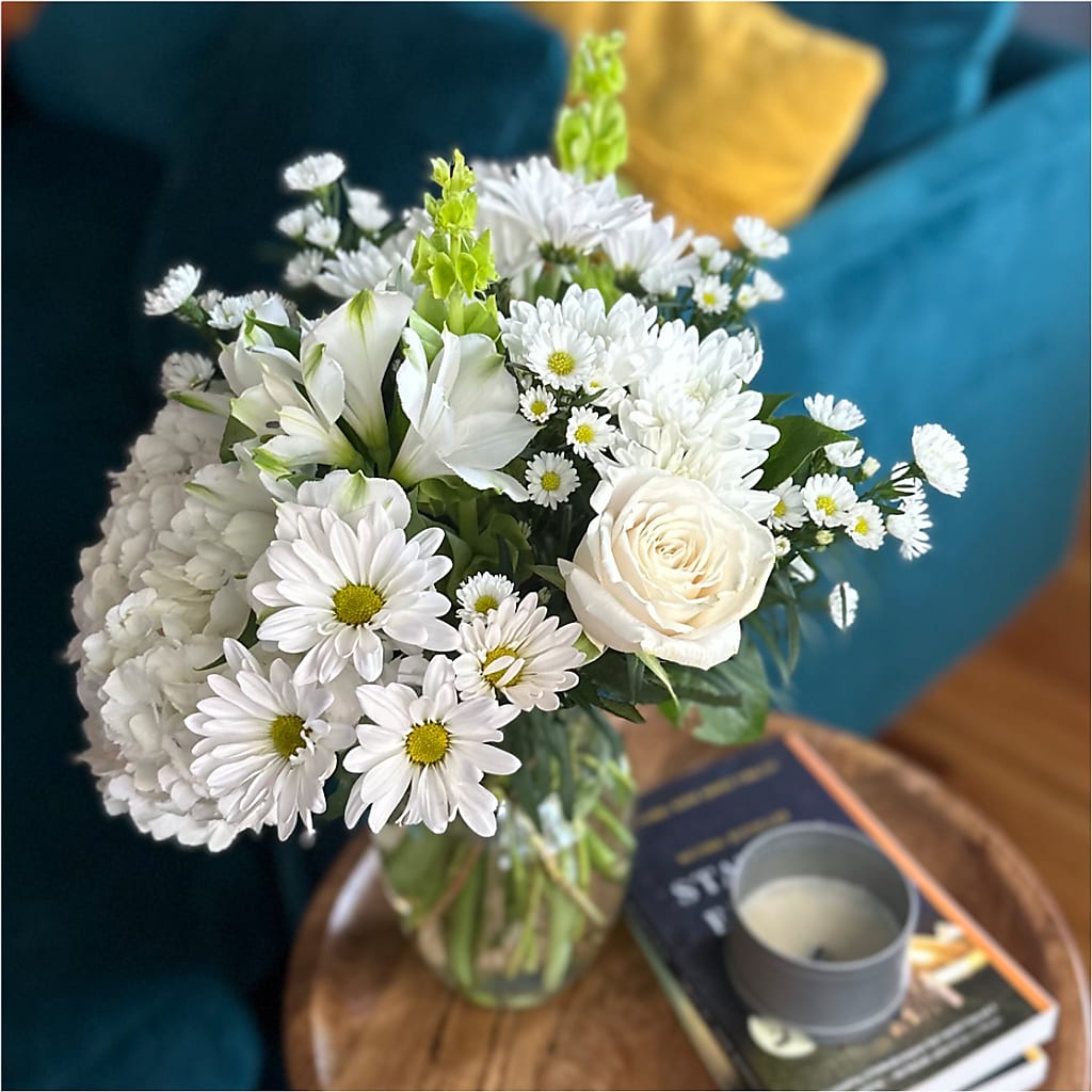 Classic Ivory – A Florist Original –  Citiflowers, Silver Spring MD