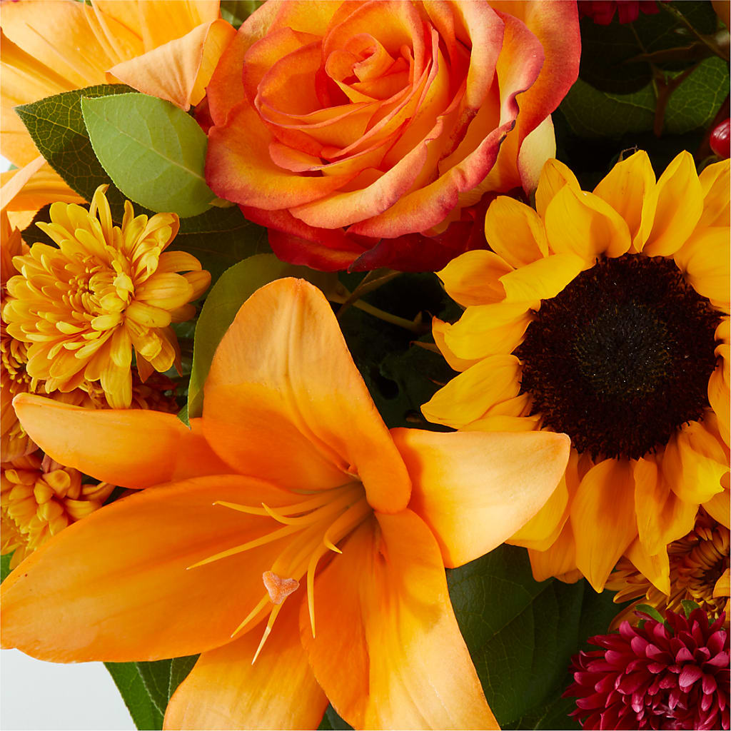 Grateful Centerpiece –  Citiflowers, Silver Spring MD